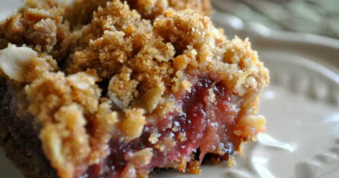 Strawberry Rhubarb Crisp